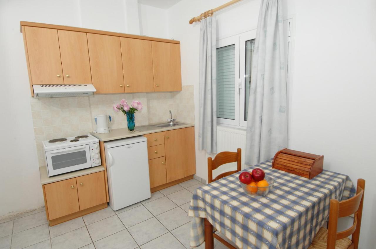 Alexis Studios And Apartments Agia Efimia Екстериор снимка