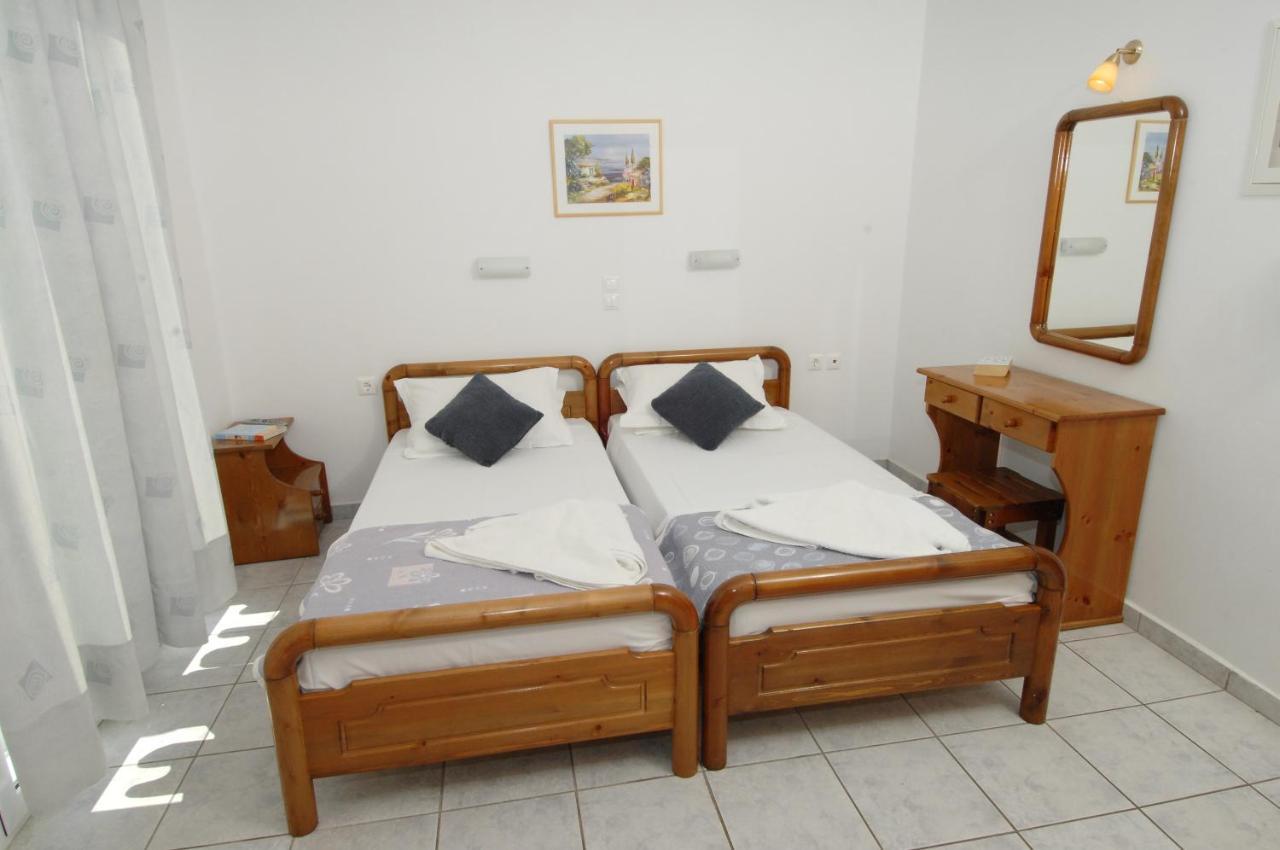 Alexis Studios And Apartments Agia Efimia Екстериор снимка