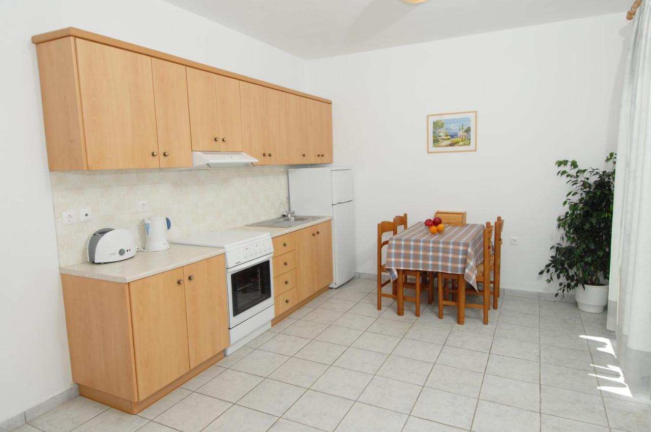 Alexis Studios And Apartments Agia Efimia Екстериор снимка